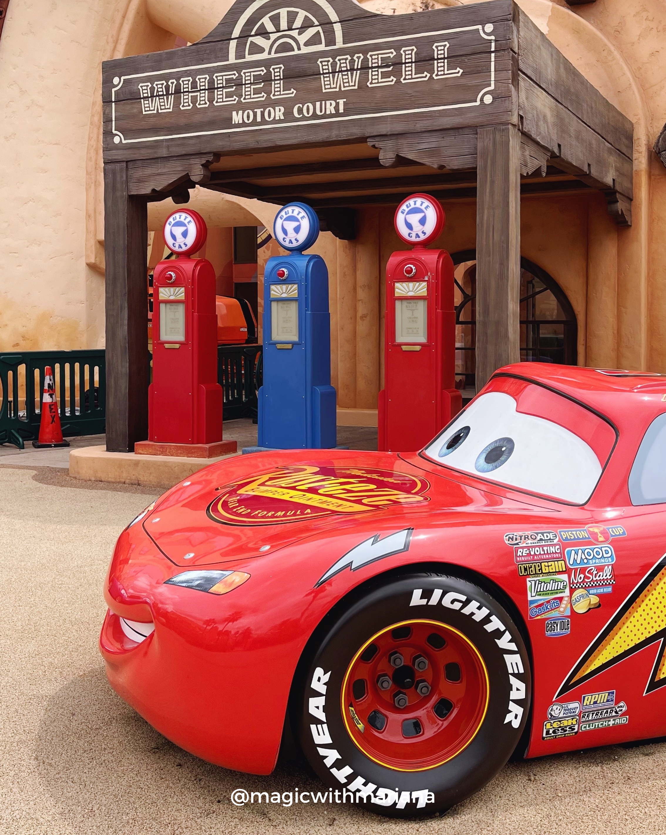 Disney's Art of Animation Cars family suite